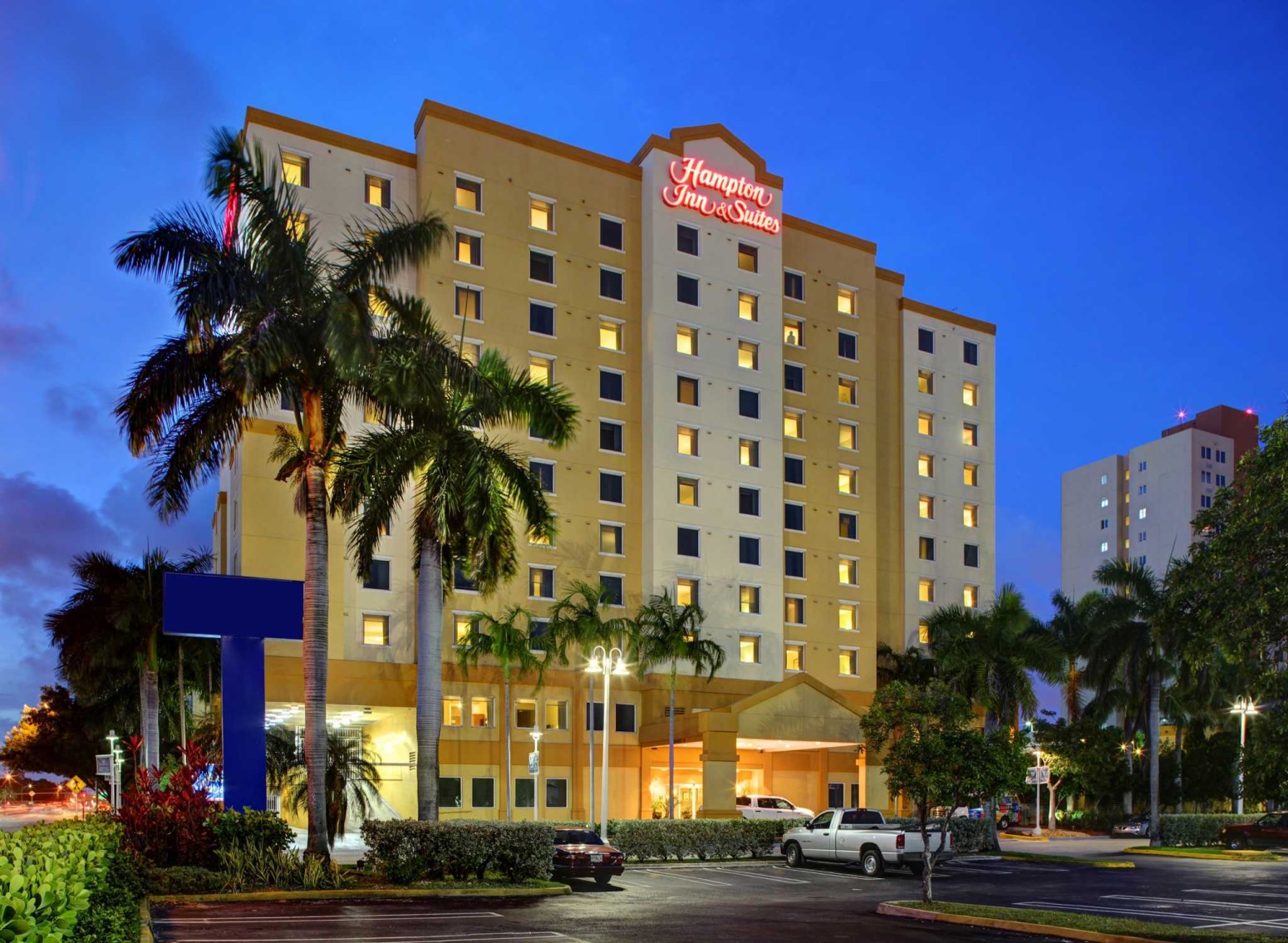 Hampton Inn & Suites by Hilton 3*